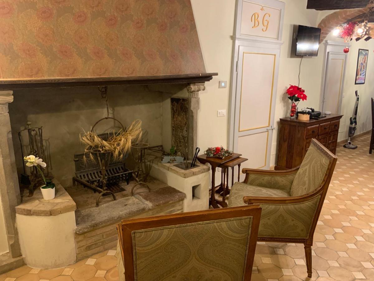 Cortona Suite - The House With Well And The Frescos Palace Eksteriør billede